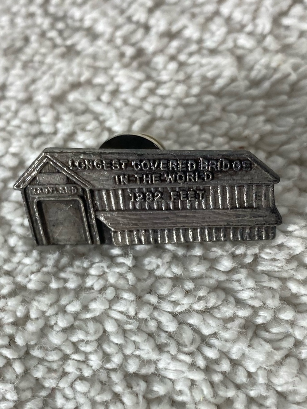 5/$35 Vintage Pewter Hartland New Brunswick Longest Covered Bridge In World Pin